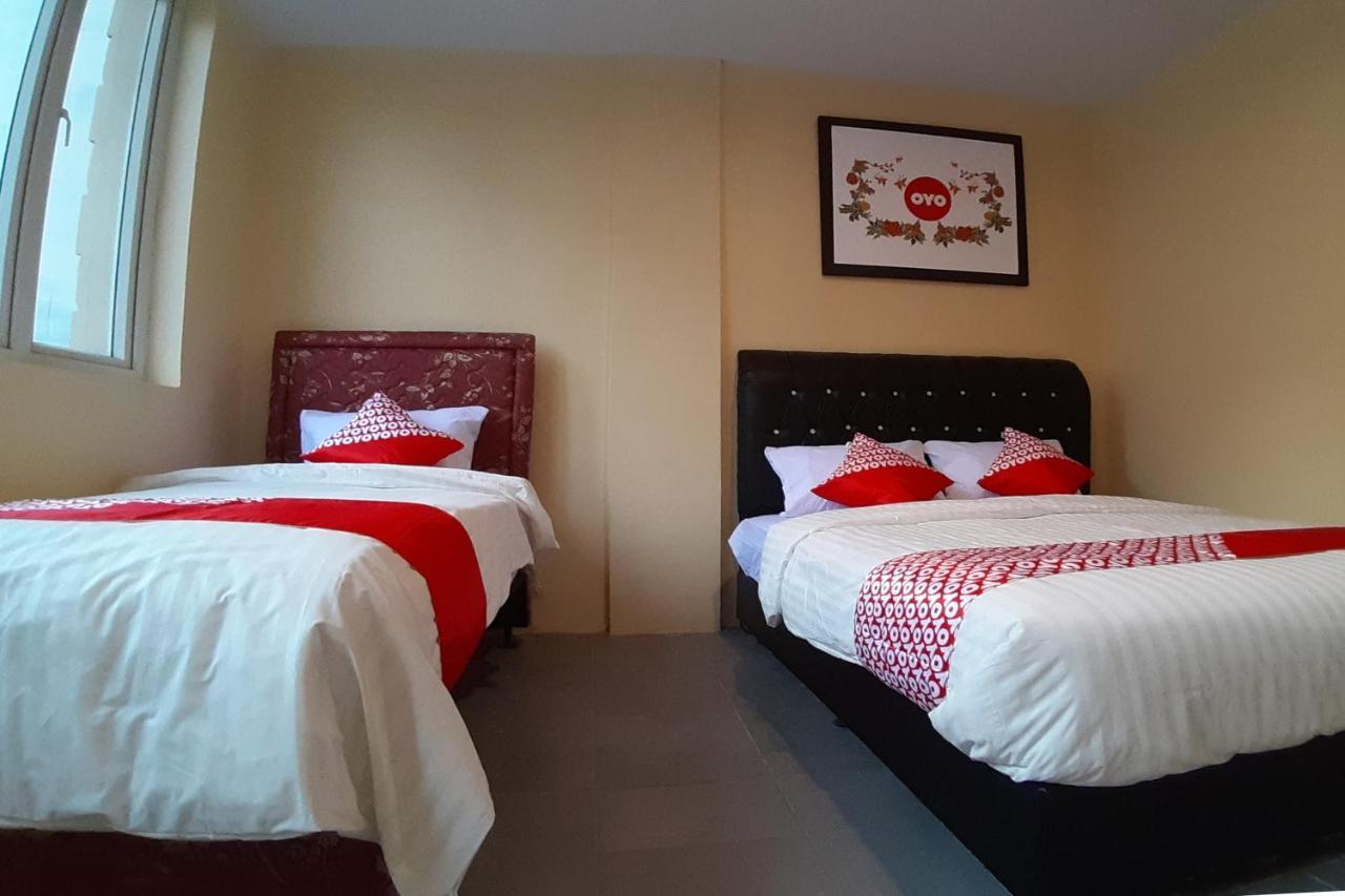 Oyo 1053 Angelyn Home Stay Medan Ngoại thất bức ảnh