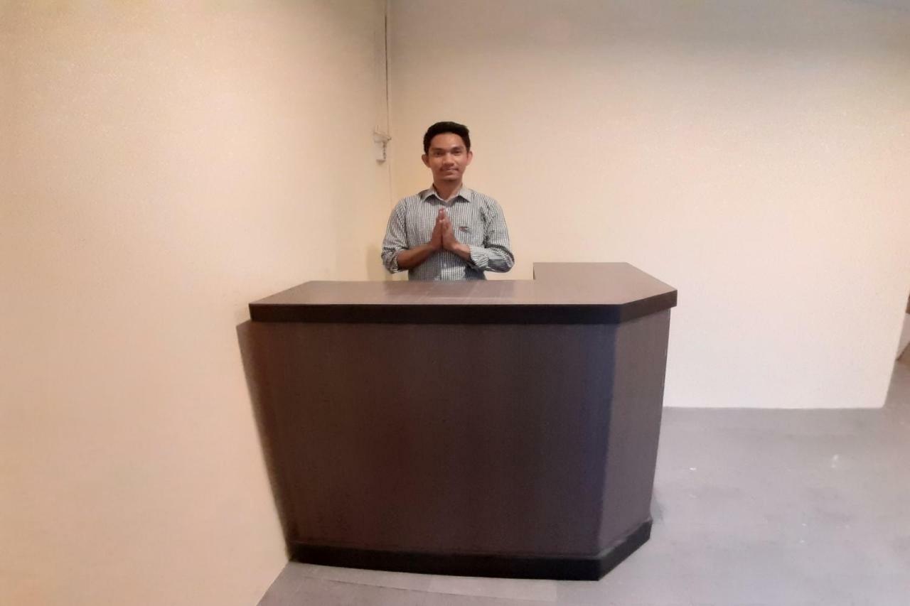 Oyo 1053 Angelyn Home Stay Medan Ngoại thất bức ảnh